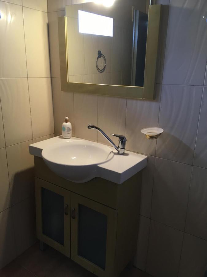 Leonidas Apartments 1 スパルティ エクステリア 写真